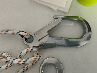 Cuerda de seguridad con mosquetones