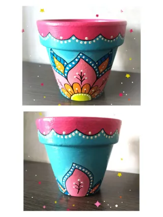 Macetas de terracota pintadas a mano