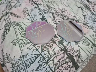 Specchi esagonali decorati