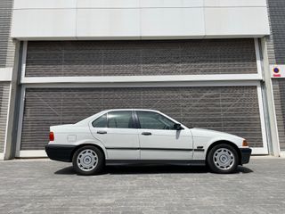 BMW 316i 4p 1994