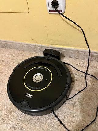 Aspirador Robot Negro Funciona  Con cargador