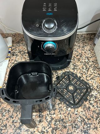 Cecotec Airfryer Compacta - 1 Persona
