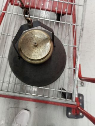 Lámpara de techo colgante negra y dorada