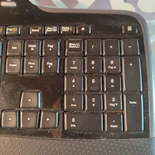 Mouse e Tastiera Bluetooth Logitech