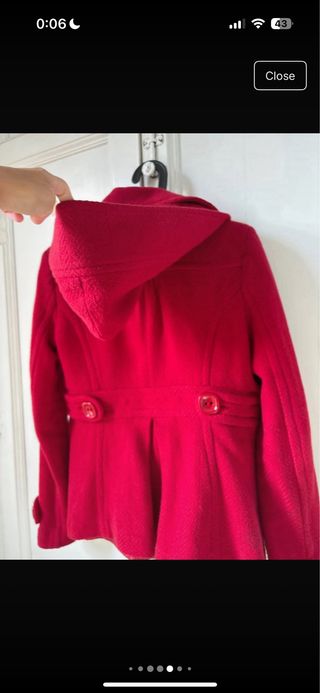Chaqueta roja de botones Stradivarius