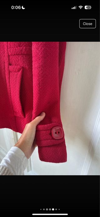 Chaqueta roja de botones Stradivarius