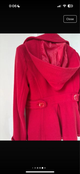 Chaqueta roja de botones Stradivarius