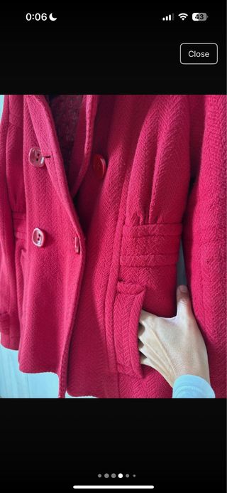 Chaqueta roja de botones Stradivarius