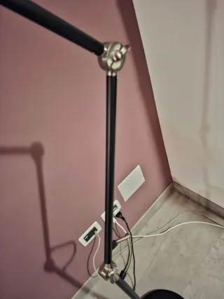 Lampada da terra nera design moderno metallo nero