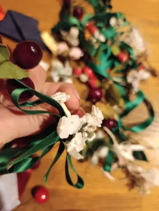 Nastri e decorazioni assortiti