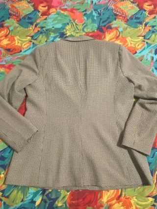 Americana de cuadros marron y blanco