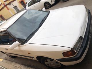 Mazda 323 1990