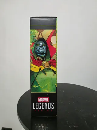 Marvel Legends Doctor Doom Destino