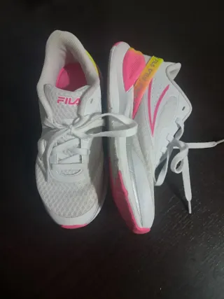 Zapatillas Fila Niña/Mujer Blancas Rosas