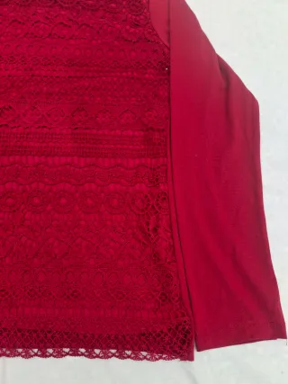 Blusa Talla M Encaje. Medidas en descripción