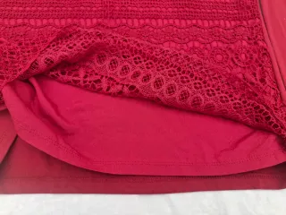 Blusa Talla M Encaje. Medidas en descripción