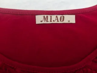 Blusa Talla M Encaje. Medidas en descripción