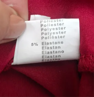 Blusa Talla M Encaje. Medidas en descripción