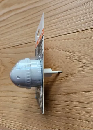 Luce LED notturna Osram con sensore