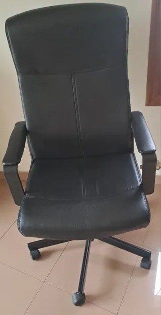 Silla de escritorio IKEA MILLBERGET Negra