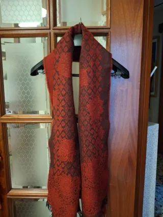 Sciarpa donna con fantasia floreale