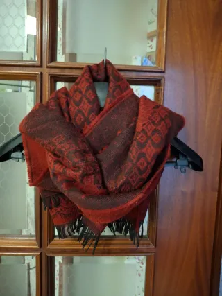 Sciarpa donna con fantasia floreale