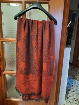 Sciarpa donna con fantasia floreale