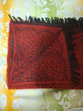 Sciarpa donna con fantasia floreale