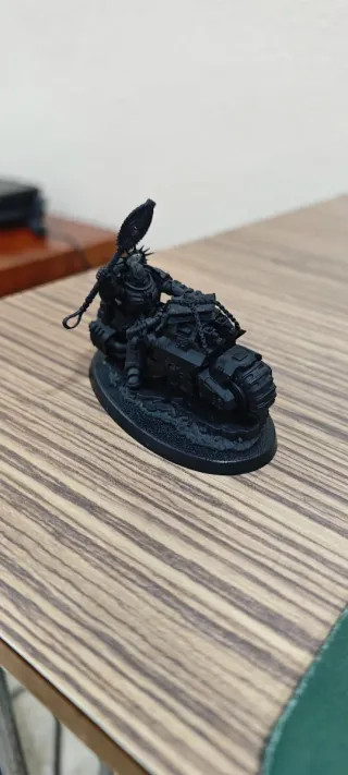 Apotecario Primaris en Moto Warhammer 40k