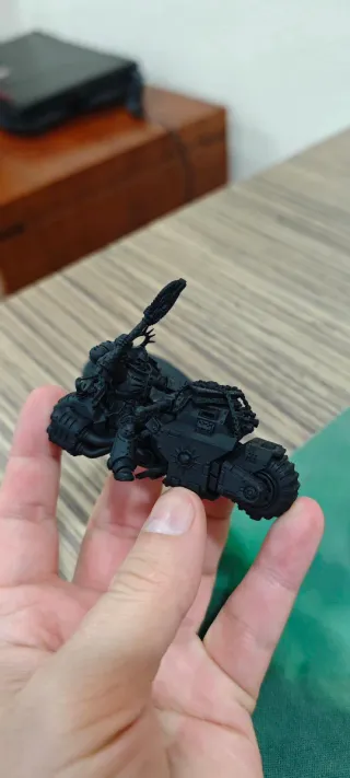 Apotecario Primaris en Moto Warhammer 40k