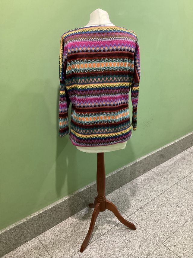 Jersey M/L Multicolor. Nuevo