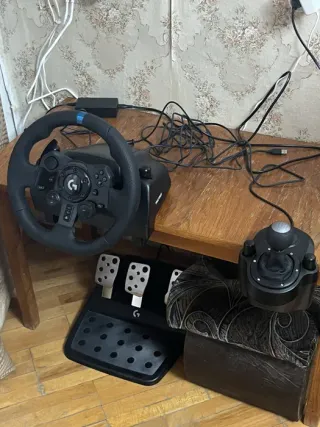 Volante Logitech G29 con Pedales y Palanca