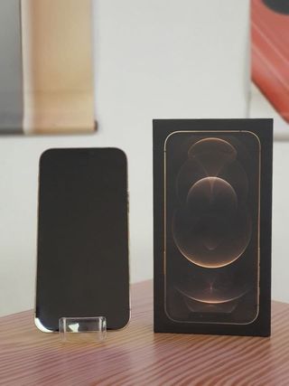 IPHONE 12 PRO 512GB DORADO 100% BATERIA.-