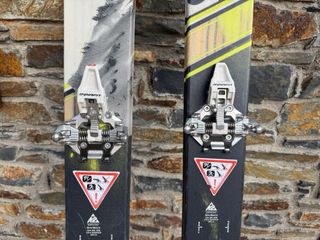Esquís de Montaña K2 WayBack 88 fijación y focas