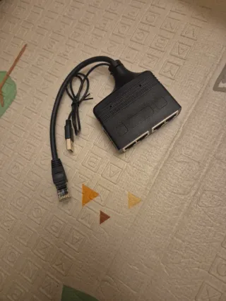 Conmutador Red Ethernet 4 Puertos USB
