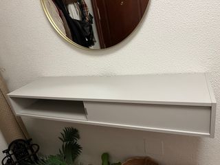 Mueble de entrada gris y blanco