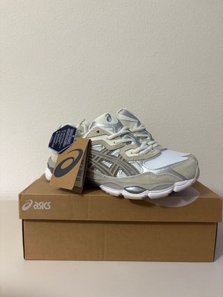Asics Gel NYC Gris/Blanco Talla 42.5