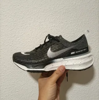 T40,5 Nike ZoomX Invincible Run FK3