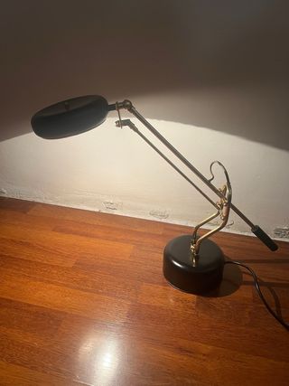 Lampada da tavolo design oro e nero