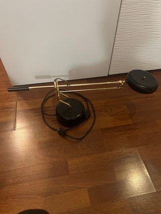 Lampada da tavolo design oro e nero