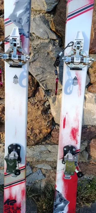 Pack Esquís Montaña K2 + Fijaciones + Pieles