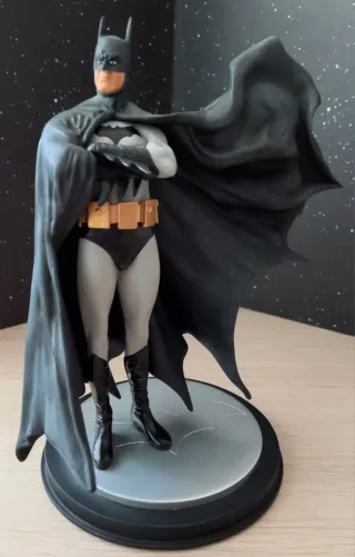 Mini Estatua Batman Dark Crusader Ed. Limitada