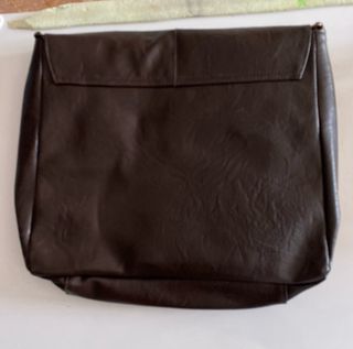 Mochila de cuero marrón