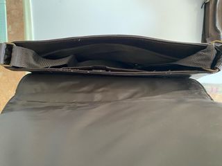 Mochila de cuero marrón