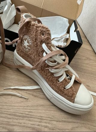 Converse plataforma marrones y blancas borreguito