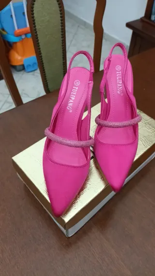 Décolleté raso e strass fucsia