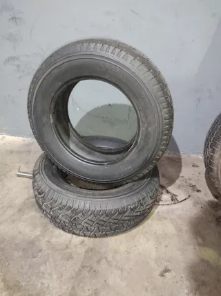 Neumáticos Michelin 215/70R16 104H ocasión