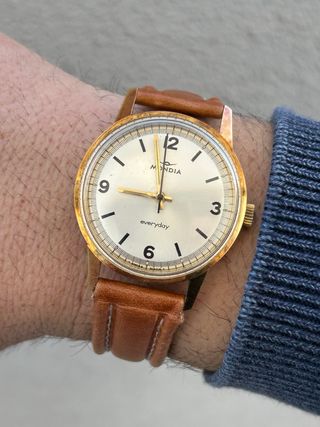 Orologio MONDIA vintage everyday