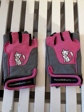 Guantes de entrenamiento con gatito