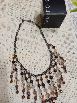 Collar de cuentas tonos marrones y dorados